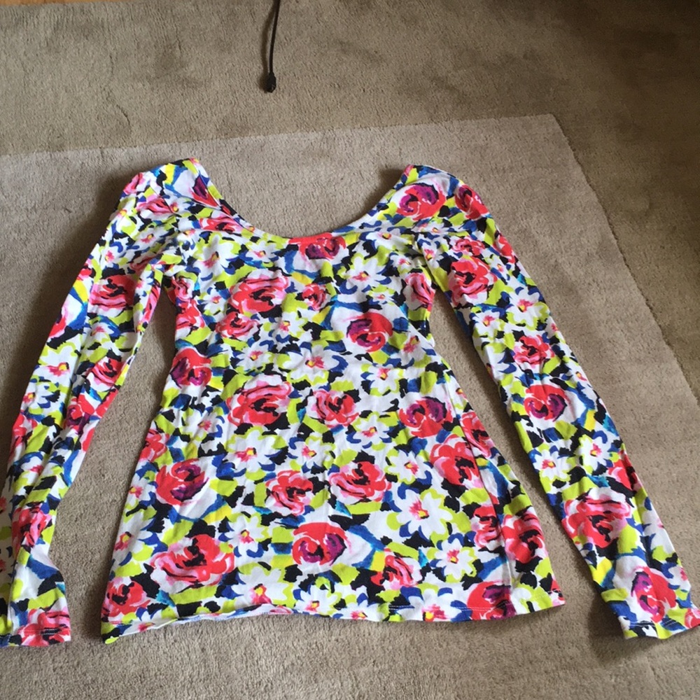 Floral long sleeved shirt!